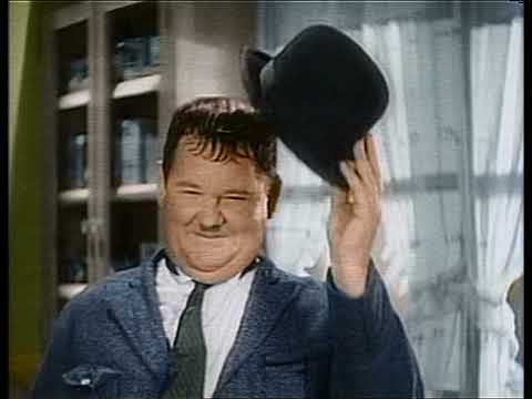Laurel & Hardy - One Good Turn (1931)