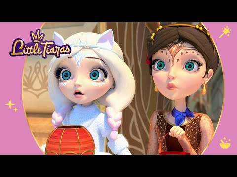 Little Tiaras 🎅🎅🎅 Santa? Is that you? 🎅 Cartoons for kids