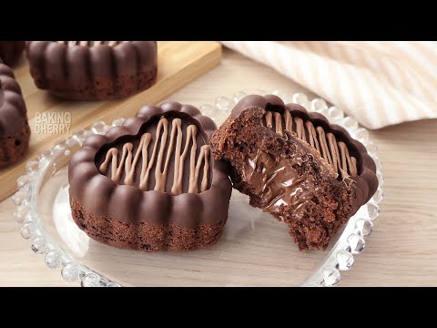Why These Mini Chocolate Cakes Are So Popular | Easy Cakes with Chocolate Shell