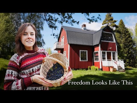 How I Live a Simple Life? Leaving London for a $30,000 house in Northern Sweden