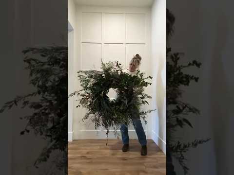 DIY Christmas Wreath #christmas #homedecor #home