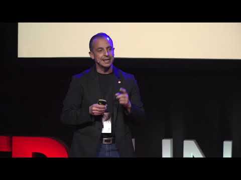 Inteligencia Artificial. El nacimiento del fuego | Roberto Menéndez | TEDxUNebrija