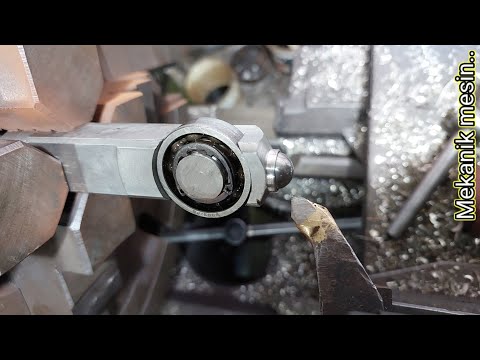 Alat bubut inovatif ini tidak ditunjukkan disekolah manapun