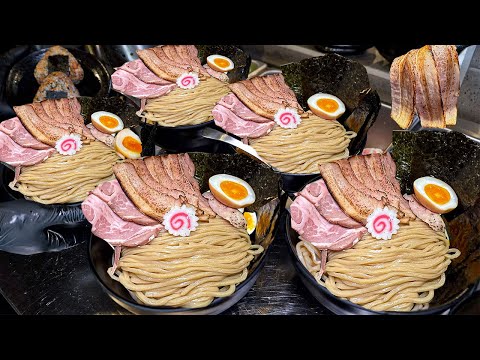 300 Bowls Sold Out Every Day?! Amazing Japanese Dipping Ramen, Tsukemen / Korean street food