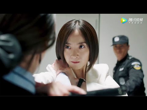 恐怖分子持劫大巴車，女孩臨危不懼，僅憑一個動作解救一車人 🌞 中国电视剧