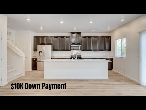 GATED Townhome in Prime Shopping Location 3 Bed + 3 Bath, 2-Car, 1,615 Sq Ft NEW Floors + Appliances