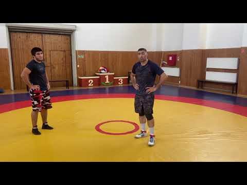 "Руки снизу" от Рустама Ассакалова @assakalov_rustam