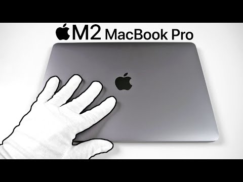 Apple M2 Macbook Pro Unboxing - But can it run Videogames? (Call of Duty, Fortnite, Minecraft)