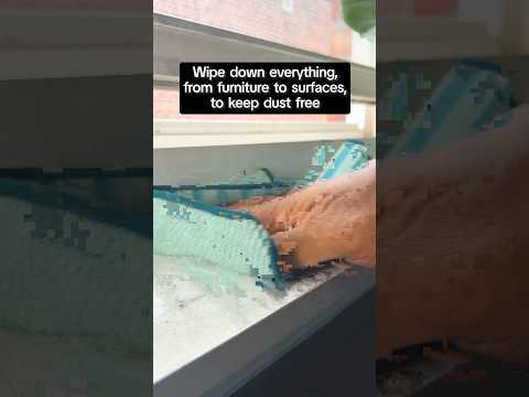 Make this dust repellent spray to deal with dust for good! #cleaning