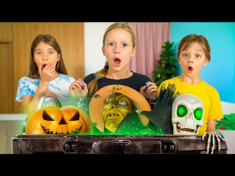 Nastya và bạn bè bắt quái vật vào đêm Halloween