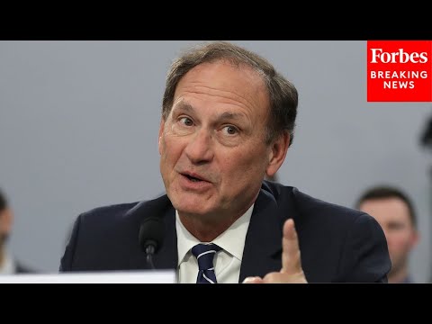 Samuel Alito Doesn't Let Up On Attorney Over 'Extraordinarily Unhelpful' Argument Lisa Cook Case