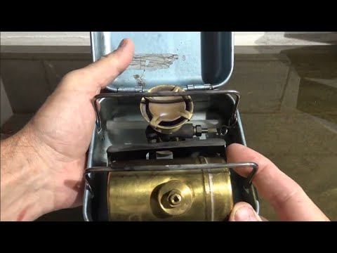 Cooking On A Classic OPTIMUS 8R Stove!