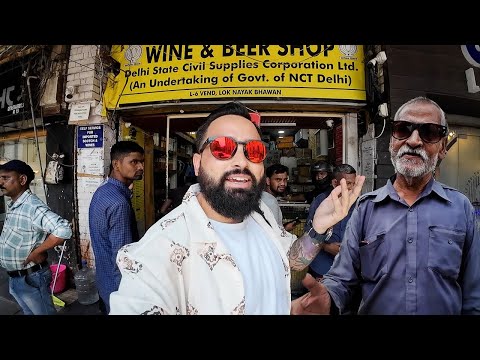 Rickshaw Driver Takes me on Desi Daru Hunt in India 🇮🇳