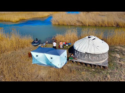 Рыбалка в ДЕЛЬТЕ РЕКИ ИЛИ! ПЕРВЫЕ САЗАНЫ СЕЗОНА!!! Нашли кучу болот и озёр полных рыбы!!! ЧАСТЬ 1