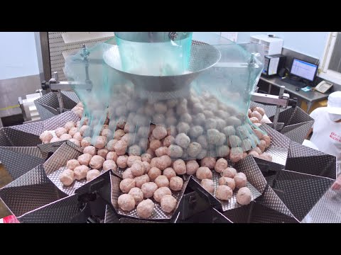 Taiwanese Pork Meatball Making, Mushroom Meatball / 摃丸瀑布！新竹香菇摃丸製作