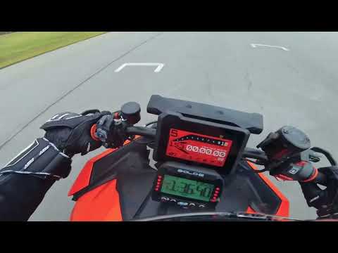 Ktm 1390 Super Duke vs 2025 Ducati V4 Panigale @ NC Bike track day with N2. 9/28/25