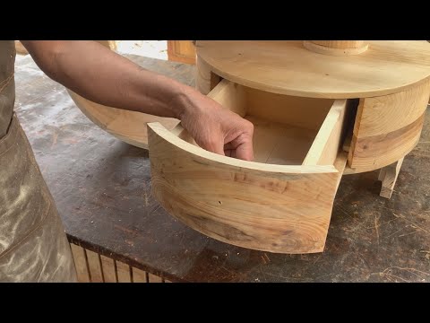 Artistic Woodworking Ideas From Recycled Wood // DIY Rustic Coffee Table With Artistic Curves