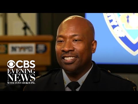 Hero NYPD officer who chased down bomb suspect had just one thought: "Catch the bad guy"
