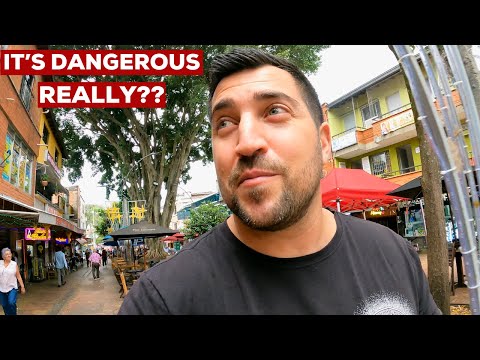 Investigating Deeper Into Bello (A RISKY Part of Medellin) 🇨🇴