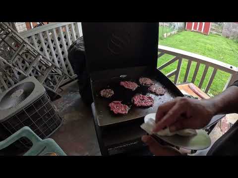 First time making smash burgers and bacon on my griddle
