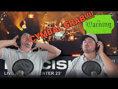 Great!? First Time Hearing The Warning: Narcisista (Live from Pepsi Center CDMX)