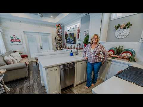 Her Tiny Home With No Loft and Full-Size Comfort