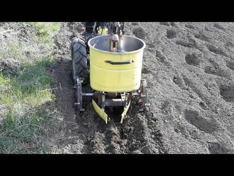 Самодельная картофелесажалка, первые испытания