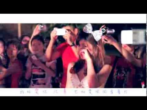 女友給男友驚喜反被求婚~超感人 1080HD .