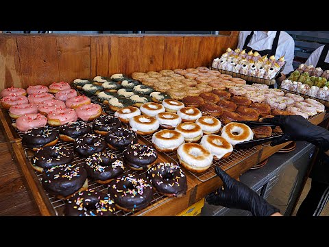 A young woman passionately makes donuts! A variety of donuts sell out every day / Korean Street Food
