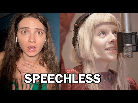 Singer Reacts to Aurora - It Happened Quiet