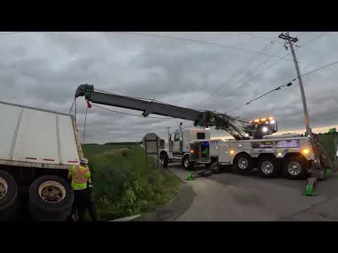 Whys this Old lady in the middle of this?? Heavy Recovery