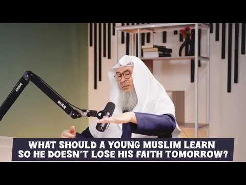 What should a young Muslim learn so he doesn't lose his faith tomorrow #islam #quran assim al hakeem
