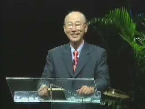 David Yonggi Cho - Hawaii February 27, 2004   Walk on the Water