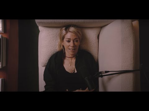 Kim Gordon Talks Dressing For the Stage | Fashion Neurosis Podcast with Bella Freud | Video