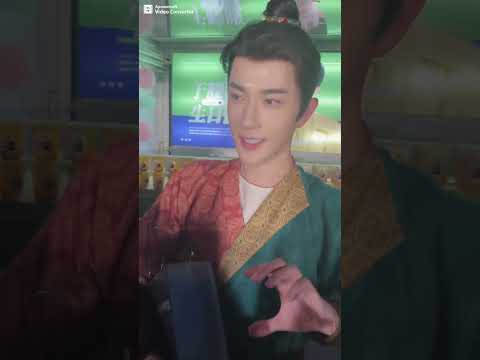 于朦胧 Yu Meng Long  -【饭拍独家】2024年  电视剧《一伞烟雨》粉丝探班