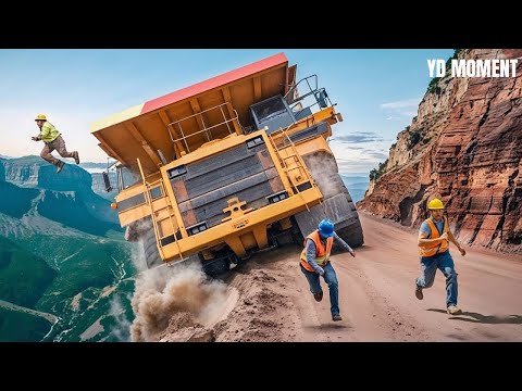 Dangerous Idiots Fastest Truck & Heavy Equipment Fails | Extreme Oversized Truck Transport #10