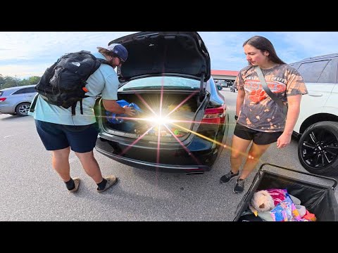 The Best Flea Market Deals Happen in the Parking Lot!