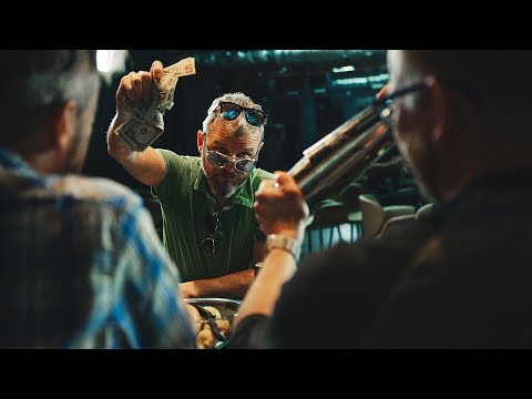 Bar Etiquette Sins and How to Avoid Them