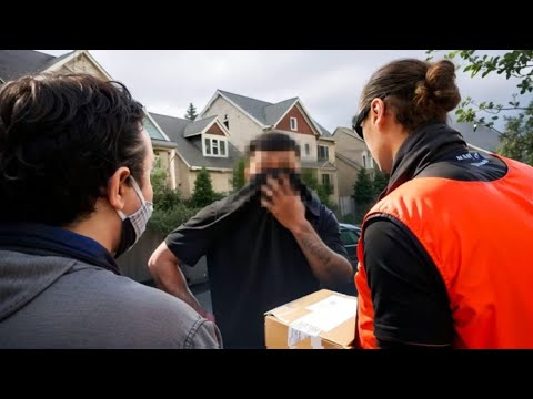 Scammer BUSTED at his Front Door