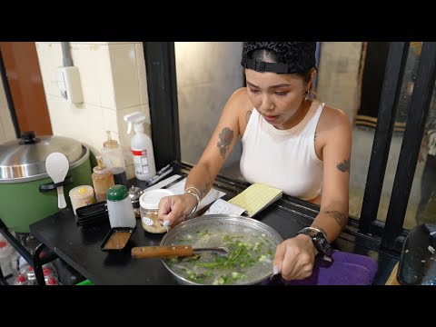 年輕夫妻經營熱炒店，家人傳承下來的手藝做出完美的料理，一到假日重機車友就來捧場，鵝肉切盤 金沙豆腐 客家小炒 宮保田雞 goose meat/Salted Egg Yolk Tofu