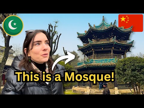 I Explored China's Muslim Side ☪️ 🇨🇳 (1,000 Year-Old Mosque + Halal Food) | Xi'an 西安