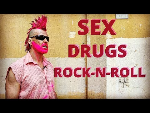 90-е в СПБ. Экскурсия по проходным дворам В.О. к легендарному клубу Tamtam