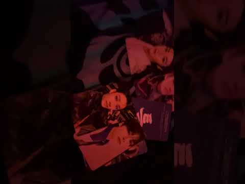 uh idk what im doing but red lights yes