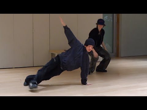 WOONHAK Following the Pro’s Lead - SUNGHOㅣ2025 MAMA AWARDS Behind