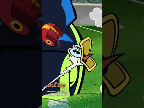 Mickey, Donald, and Goofy's football fiasco 🏈