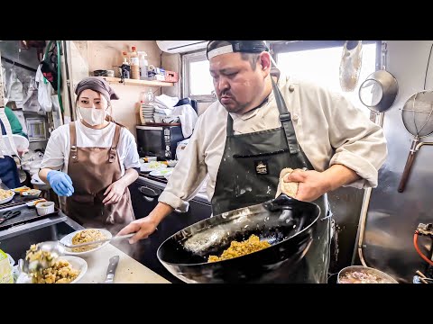 Most-Watched This Year | Why Crowds Line Up for This Massive Chinese Diner in a Fading Market