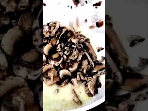 “Chicken & Mushroom Sandwich 🥪🔥 | Extra Juicy & Delicious!”