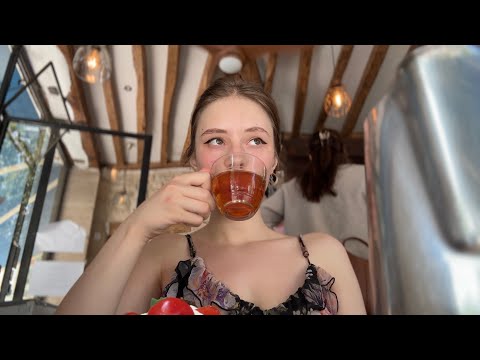 first time in Paris: long walks, eating pastries and writing postcards | travel diaries