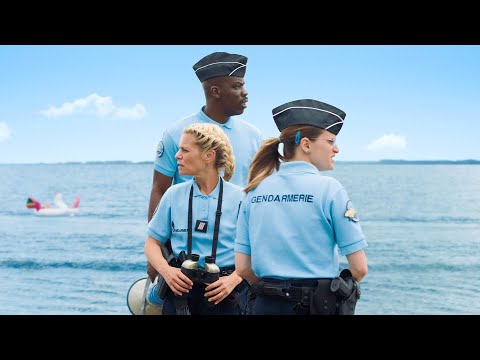 🎬 ¡Alerta! Temporad de Tiburones | 📽️ Película Completa Doblada | 🍿 Cinerama Español