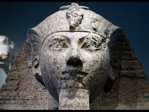 Mortuary Temple of Hatshepsut and Large Kneeling Statue, New Kingdom, Egypt